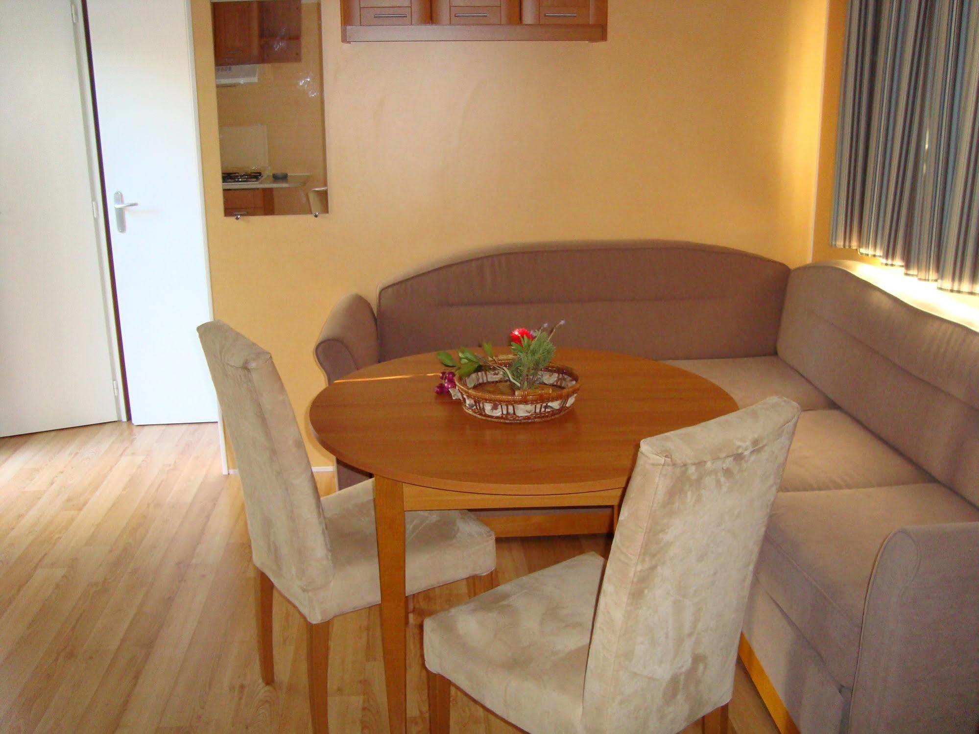 Camping International Calvi  Bagian luar foto