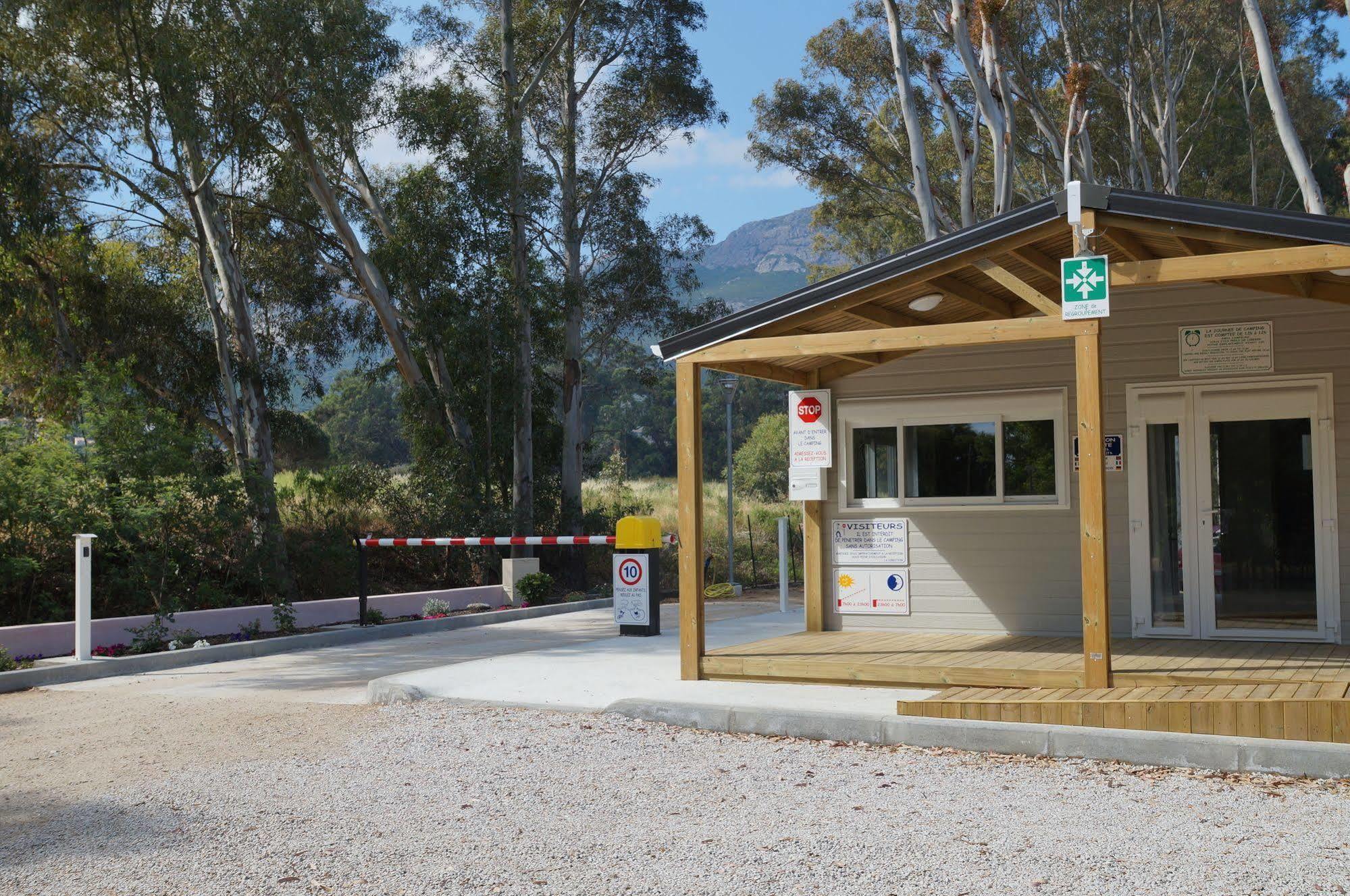 Camping International Calvi  Bagian luar foto