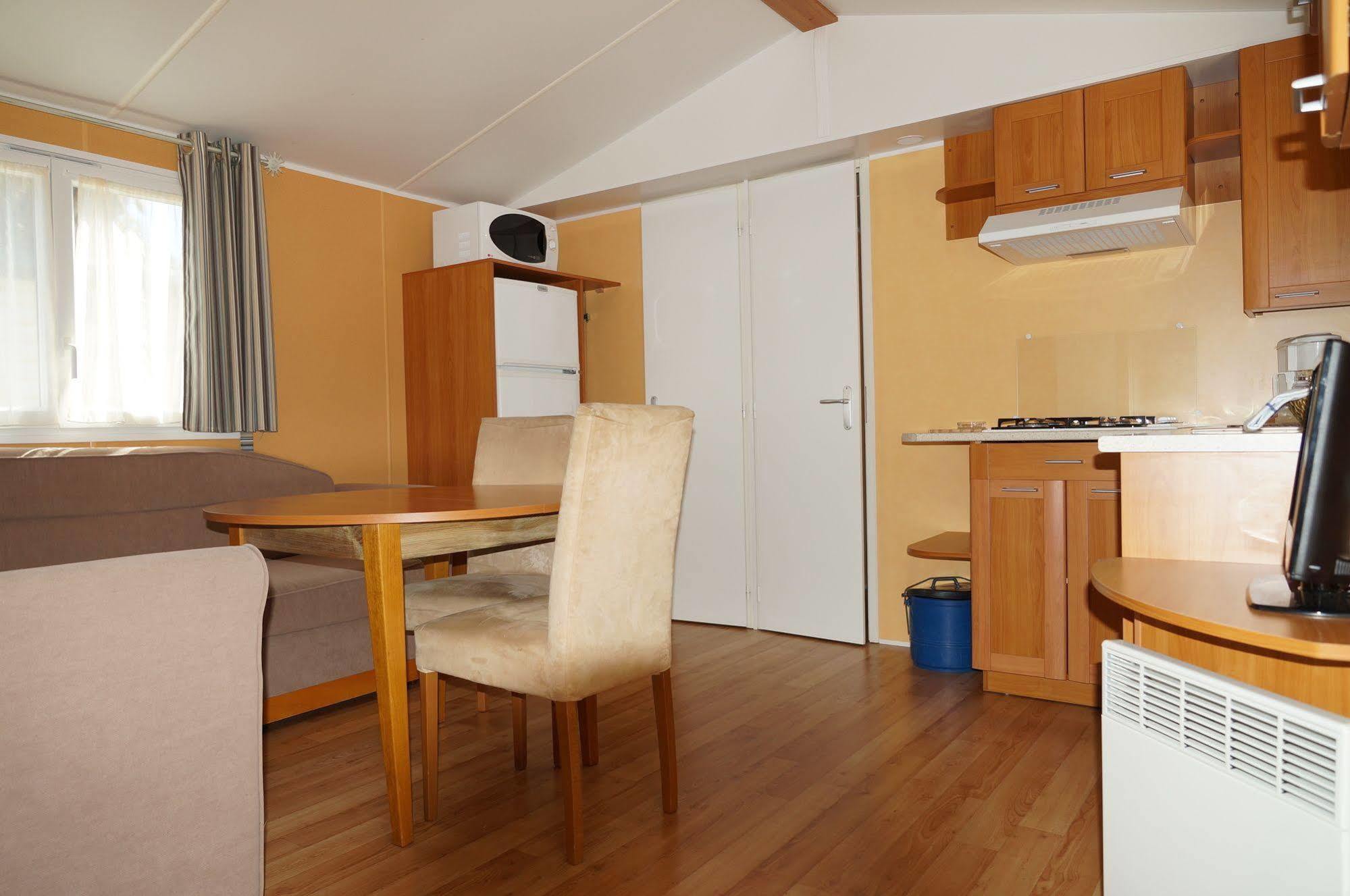 Camping International Calvi  Bagian luar foto